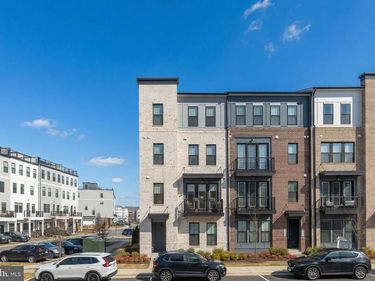 43255 FARRINGDON SQUARE, ASHBURN, VA 20148