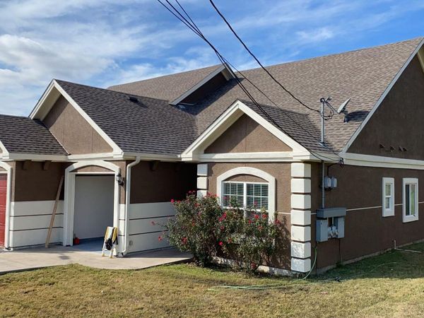 404 Mesa DR, Del Valle, TX 78617