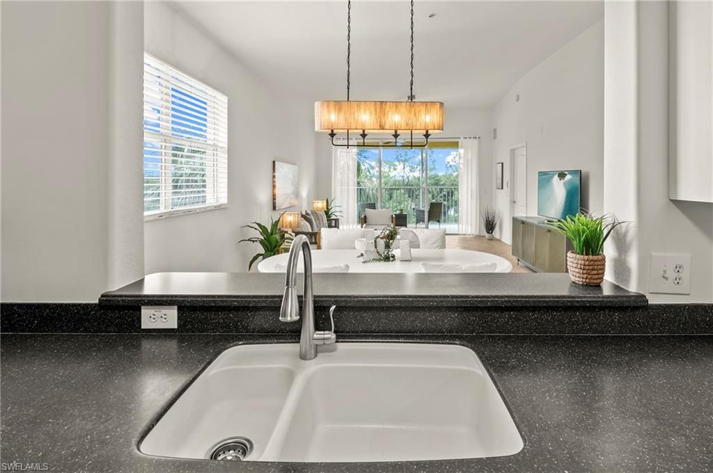 6820 Sterling Greens Pl, Unit 401, Naples, FL 34104 Photo