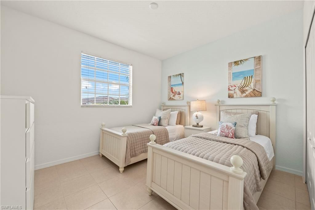 6820 Sterling Greens Pl, Unit 401, Naples, FL 34104 Photo