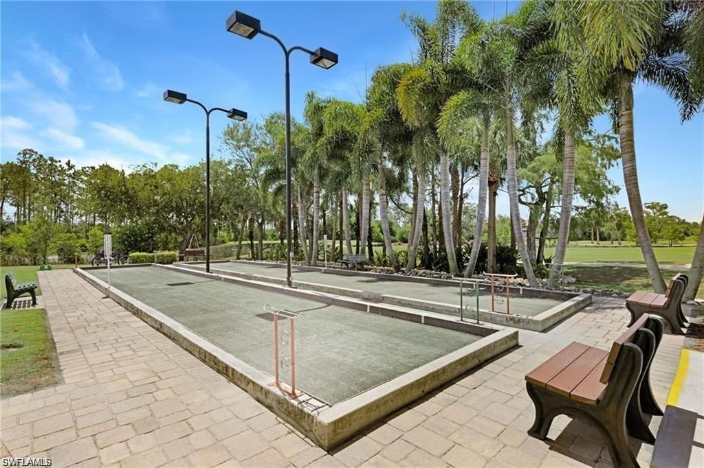 6820 Sterling Greens Pl, Unit 401, Naples, FL 34104 Photo