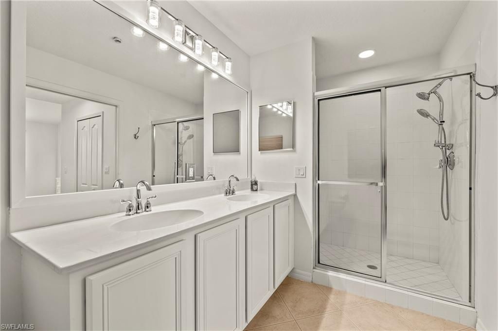 6820 Sterling Greens Pl, Unit 401, Naples, FL 34104 Photo
