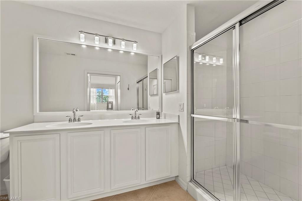 6820 Sterling Greens Pl, Unit 401, Naples, FL 34104 Photo
