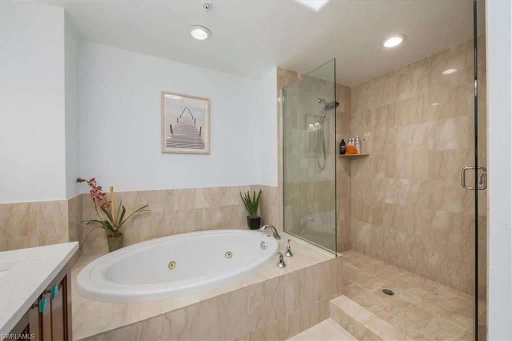 965 Sandpiper St , Unit J107, Naples, FL 34102 Photo