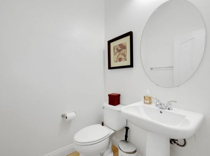 2661 Ingleton Ln, Sacramento, CA 95835 Photo