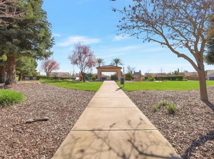 2661 Ingleton Ln, Sacramento, CA 95835 Photo