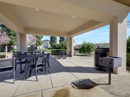 2661 Ingleton Ln, Sacramento, CA 95835 Photo