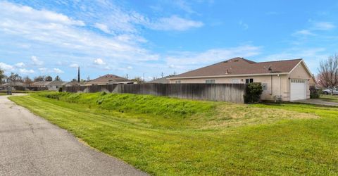 365 J St, Biggs, CA 95917 Photo