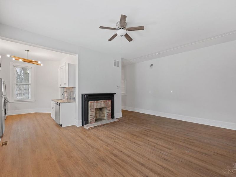 2232 Kemper Lane, Cincinnati, OH 45206 Photo 4