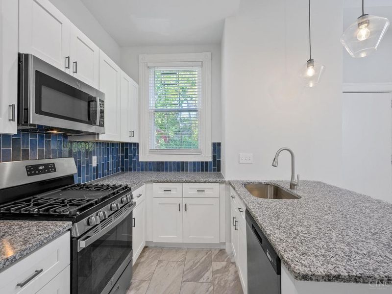 2232 Kemper Lane, Cincinnati, OH 45206 Photo 45