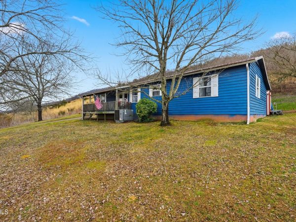 10955 Middle Wallens Creek Road, Jonesville, VA 24263