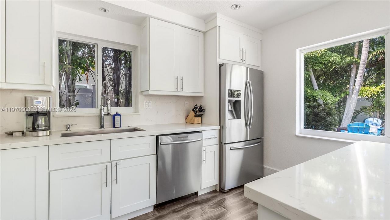 2037 Windward Dr, Lauderdale by the Sea, FL 33062 Photo