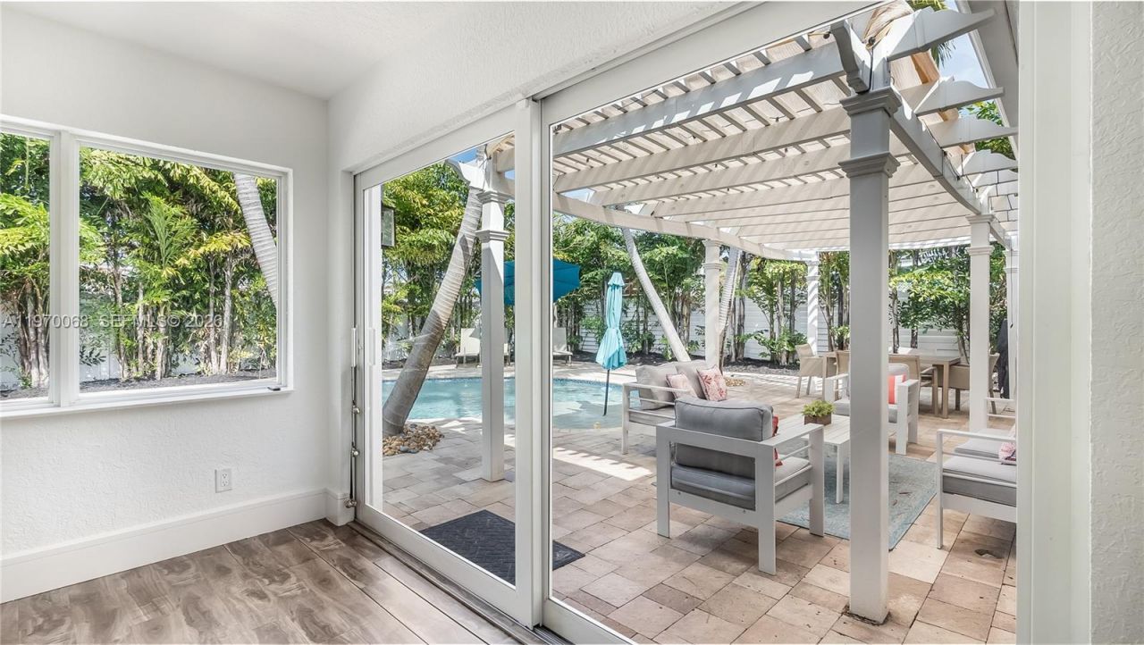 2037 Windward Dr, Lauderdale by the Sea, FL 33062 Photo