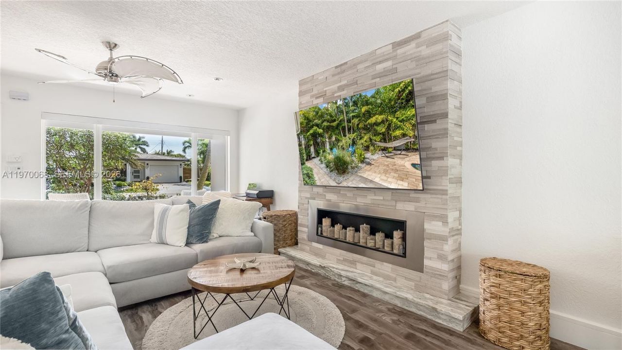 2037 Windward Dr, Lauderdale by the Sea, FL 33062 Photo