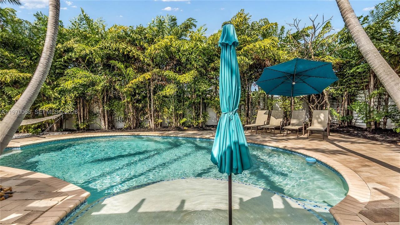 2037 Windward Dr, Lauderdale by the Sea, FL 33062 Photo