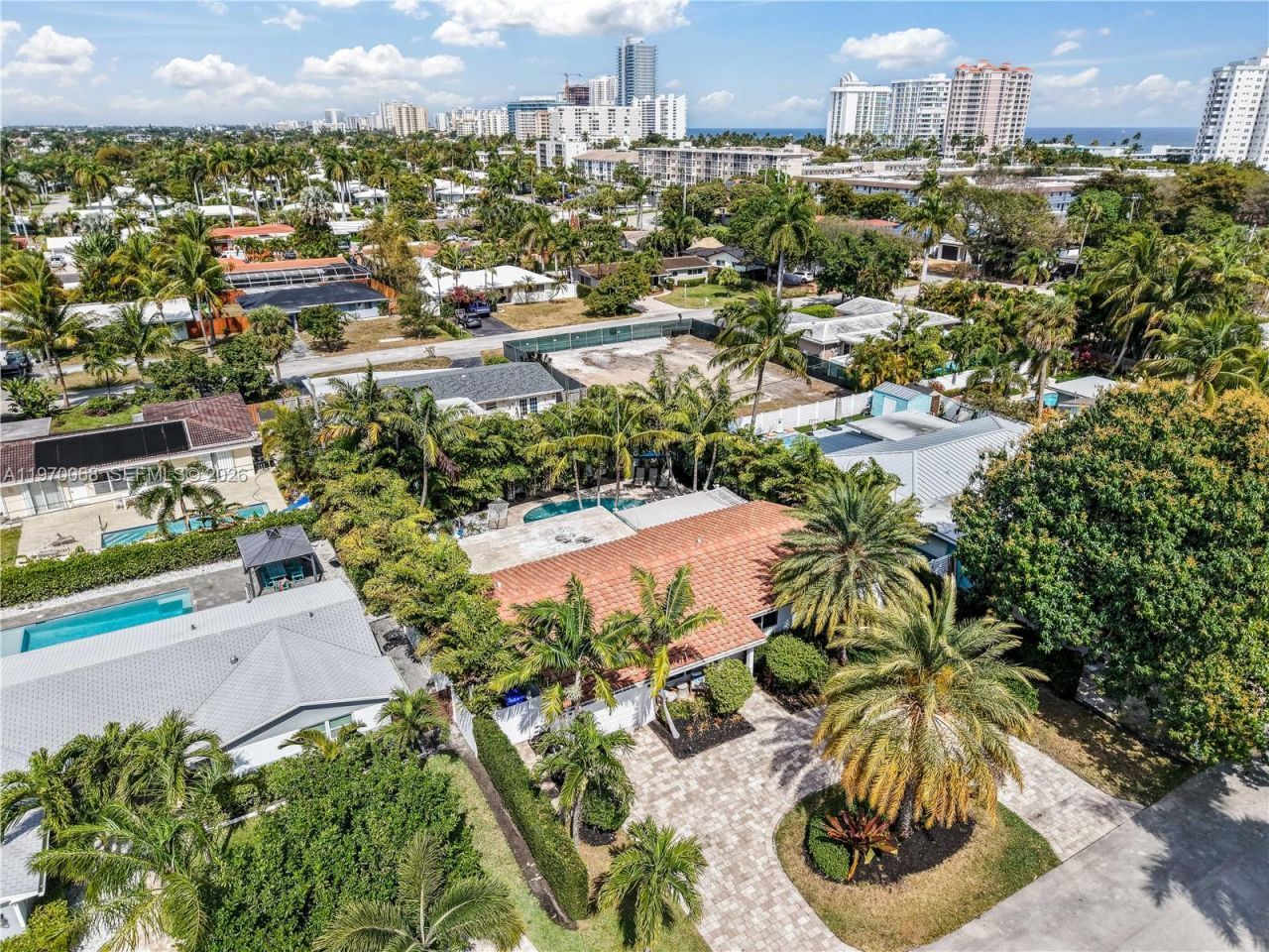 2037 Windward Dr, Lauderdale by the Sea, FL 33062 Photo