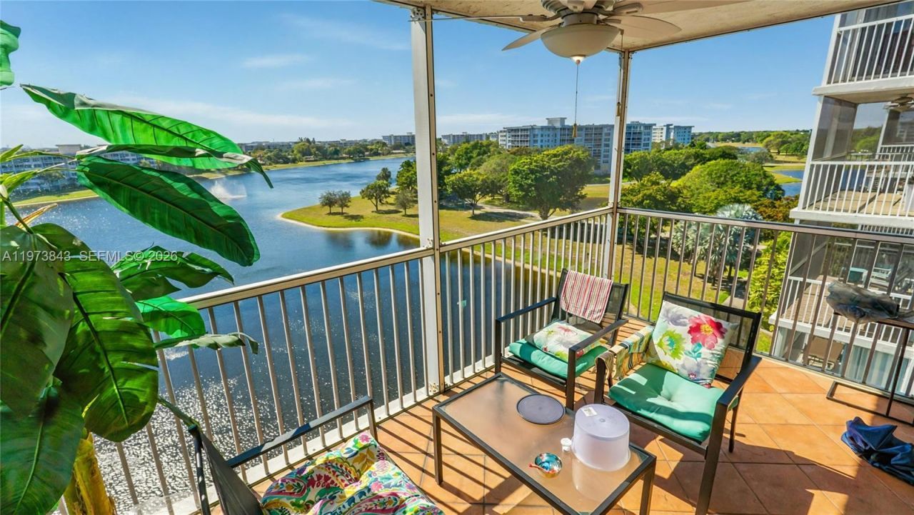 2900 N Course Dr , Unit 804, Pompano Beach, FL 33069 Photo