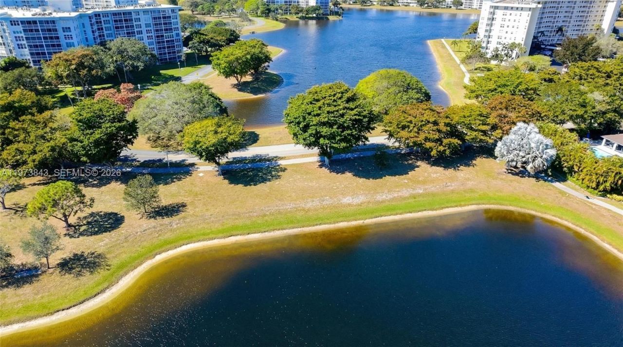 2900 N Course Dr, Unit 804, Pompano Beach, FL 33069 Photo