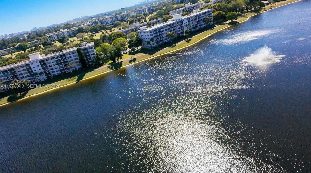 2900 N Course Dr , Unit 804, Pompano Beach, FL 33069 Photo