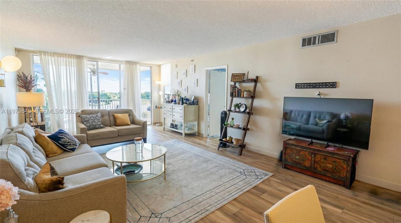 2900 N Course Dr, Unit 804, Pompano Beach, FL 33069 Photo