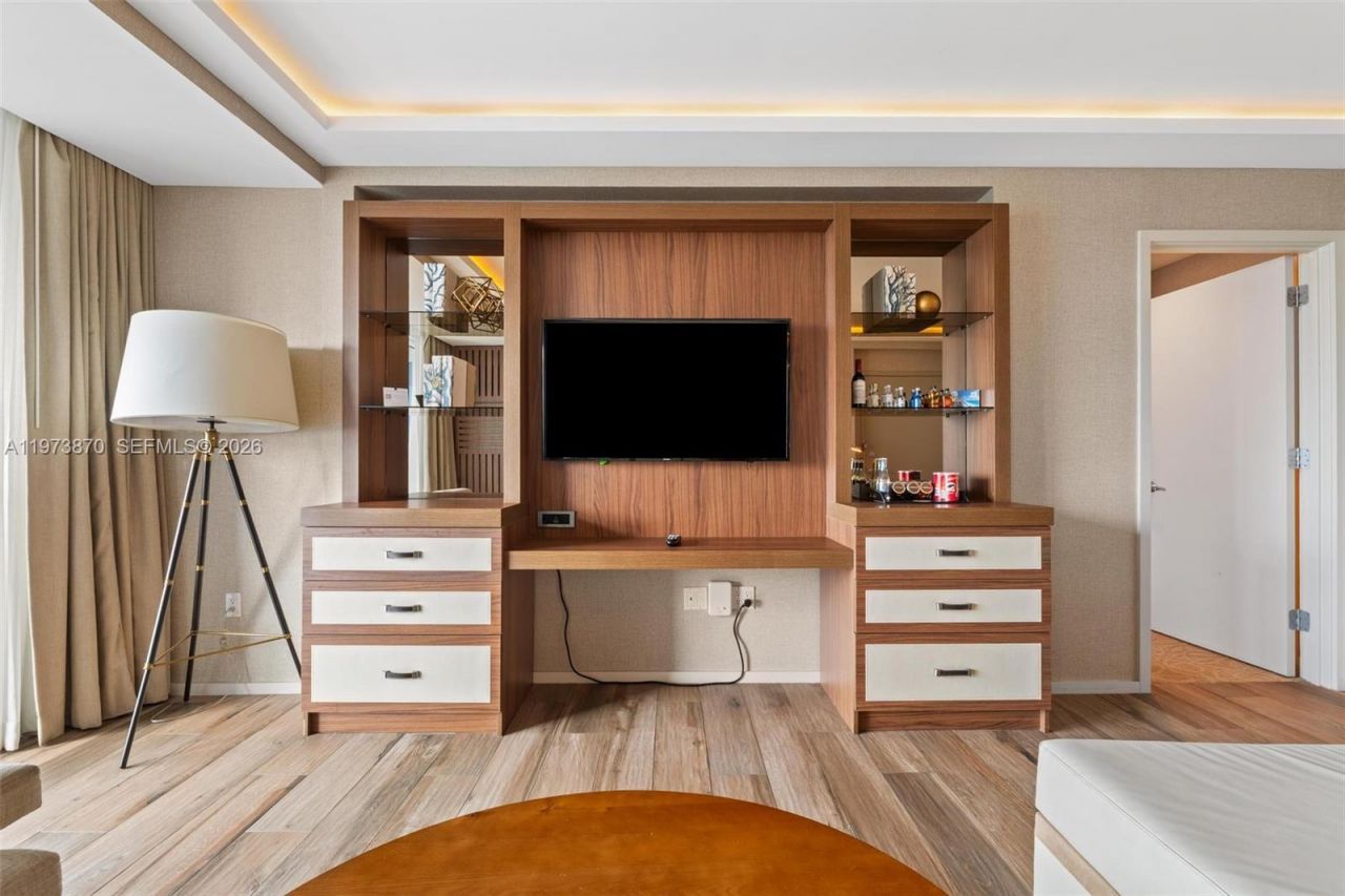 551 N Fort Lauderdale Beach Blvd , Unit R1803 & R1, Fort Lauderdale, FL 33304 Photo