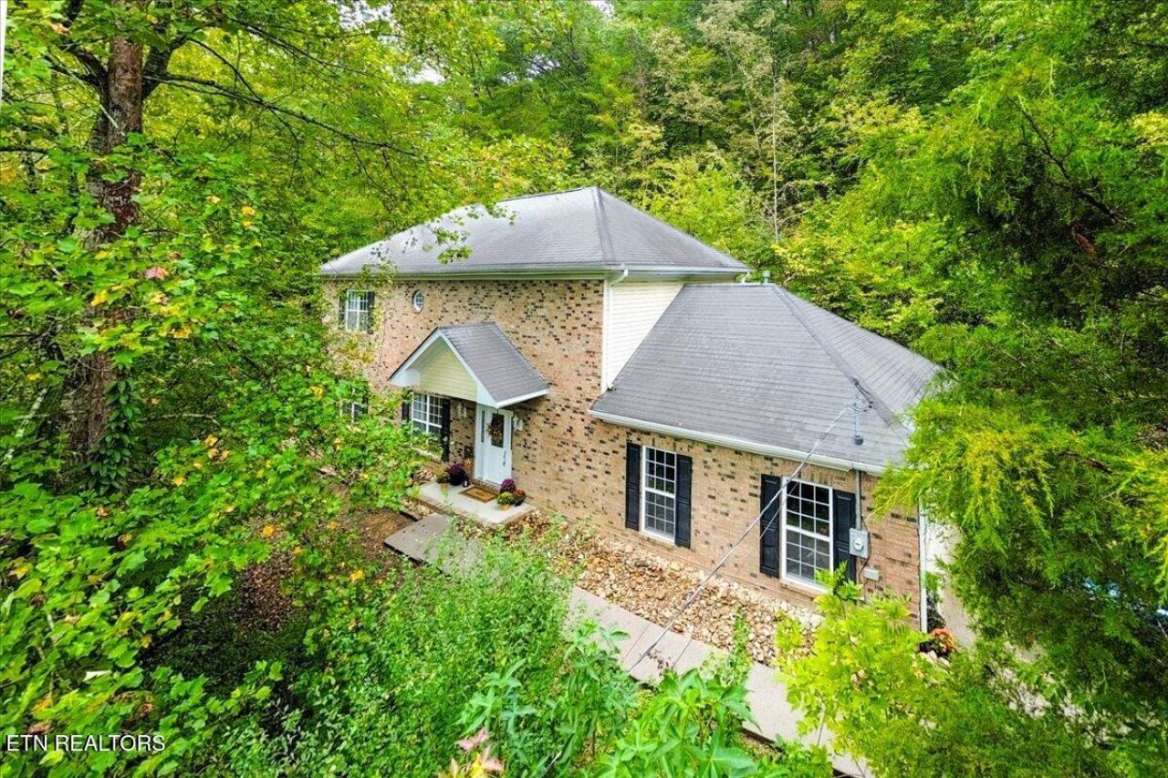 154 Glassboro Drive Oak Ridge, TN 37830