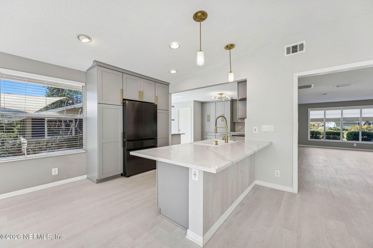 7955 Pine Lake Road, Jacksonville, FL 32256 Photo