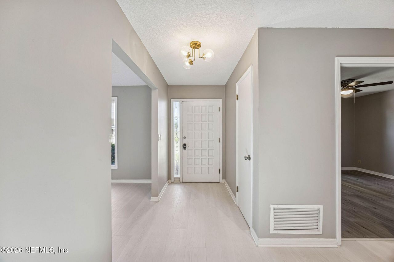 7955 Pine Lake Road, Jacksonville, FL 32256 Photo