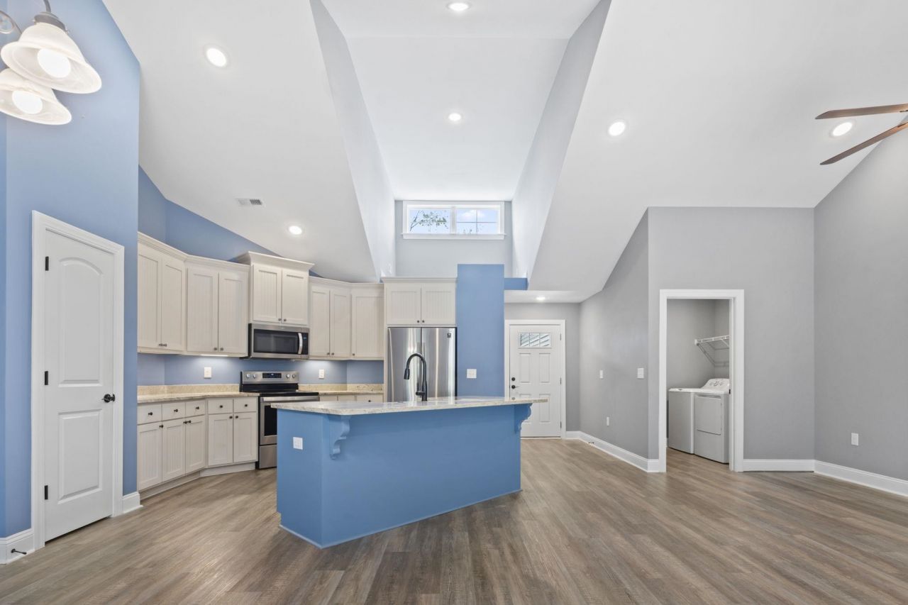 300 Purdue Ct.  Photo 13