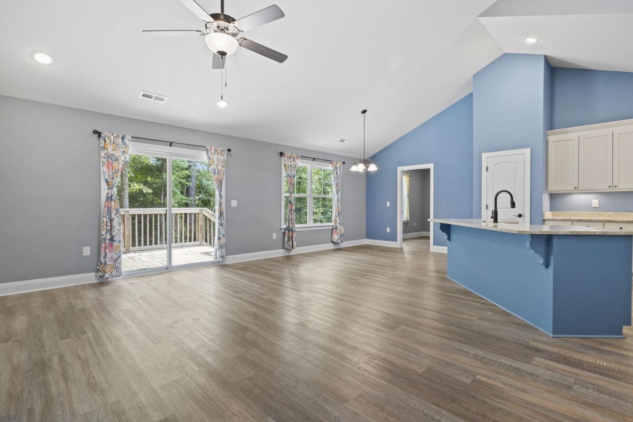 300 Purdue Ct.  Photo 18