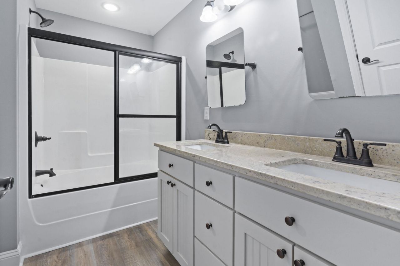 300 Purdue Ct.  Photo 21