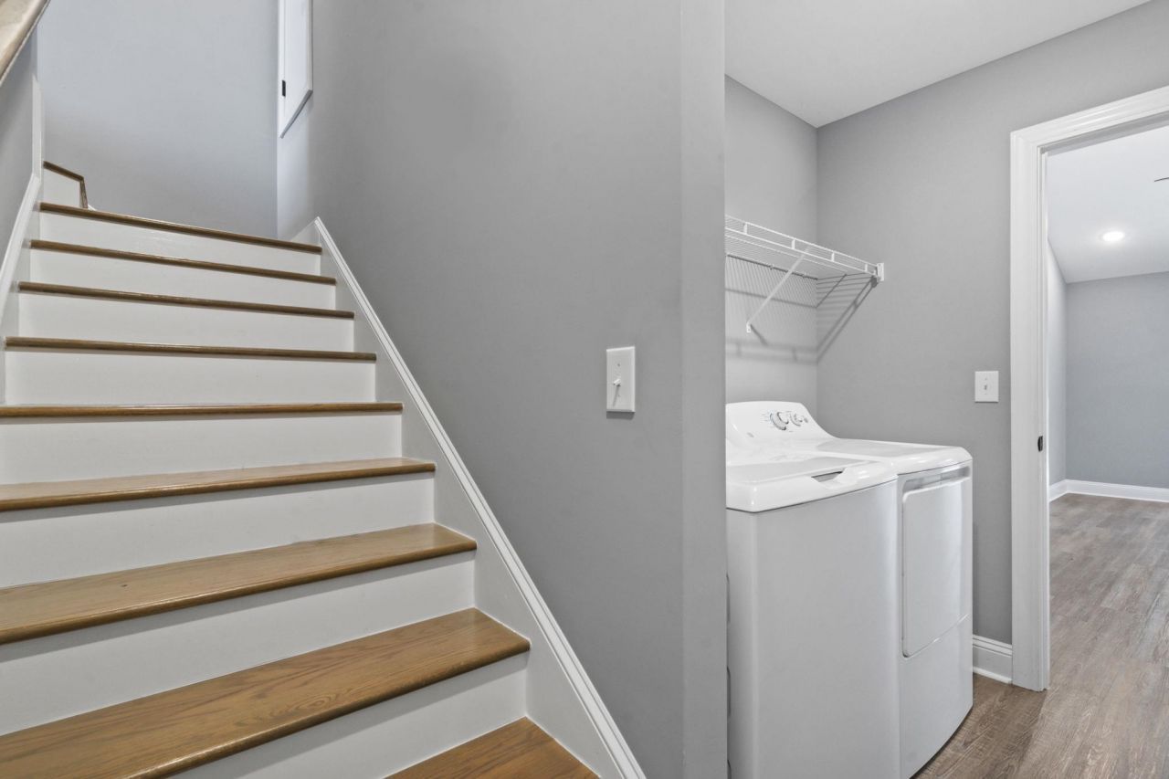 300 Purdue Ct.  Photo 28