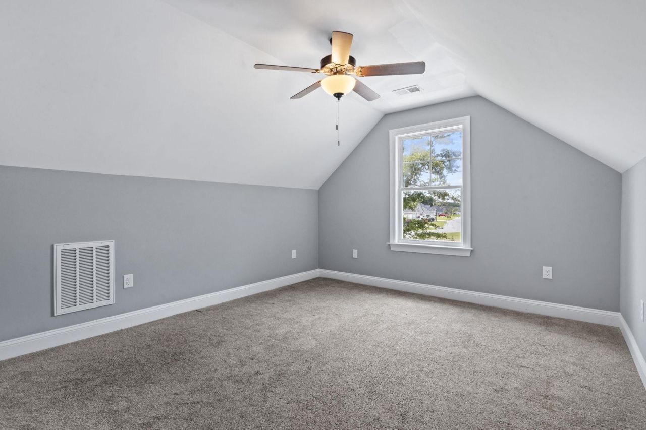 300 Purdue Ct.  Photo 29