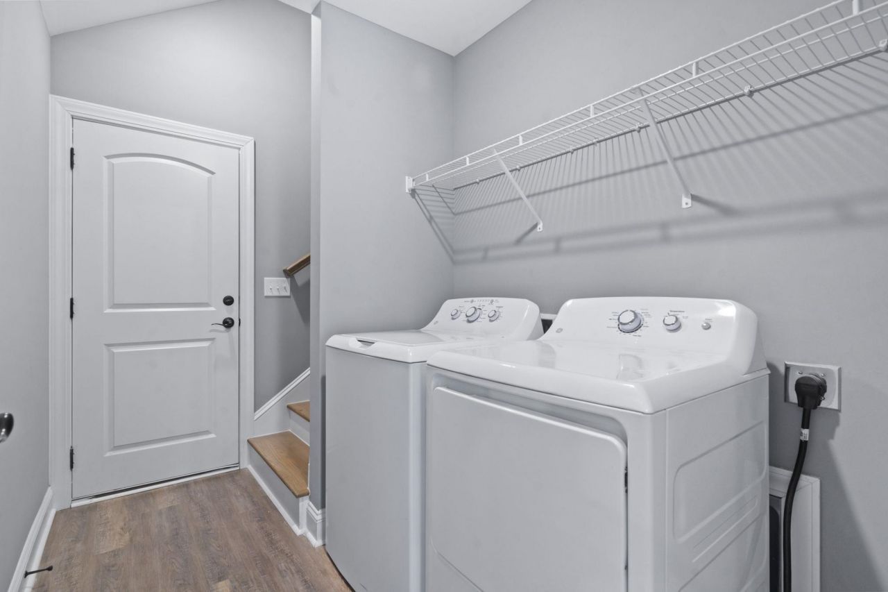 300 Purdue Ct.  Photo 33