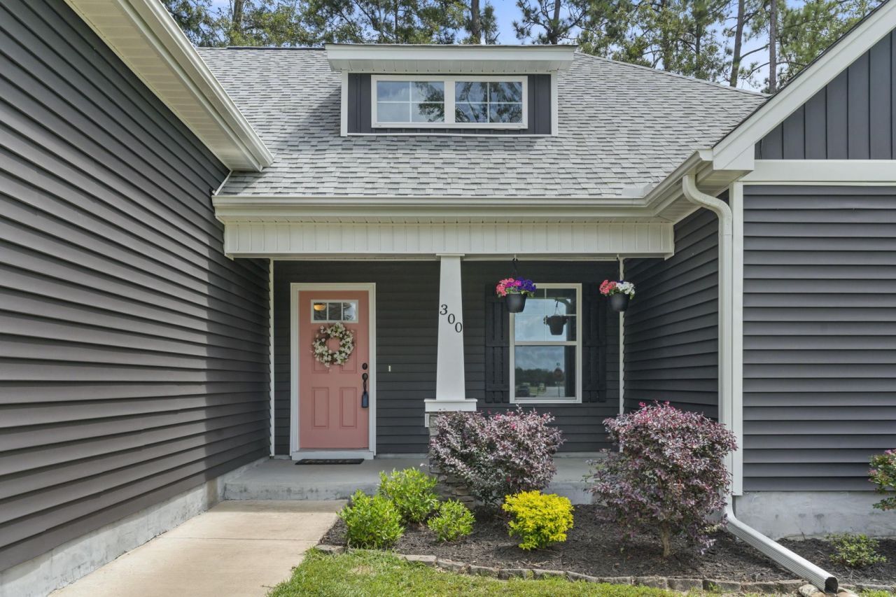 300 Purdue Ct.  Photo 6