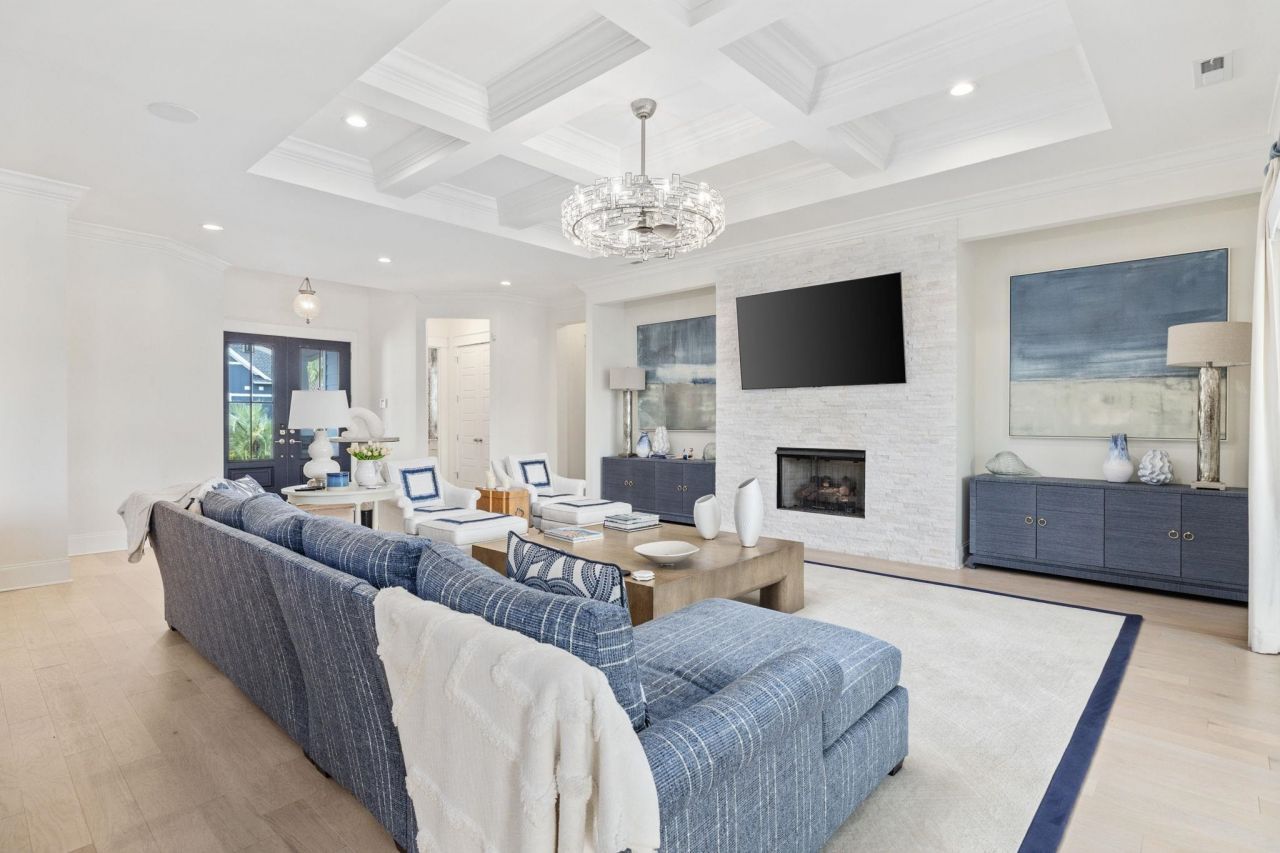 6025 Bolsena Place Photo 10