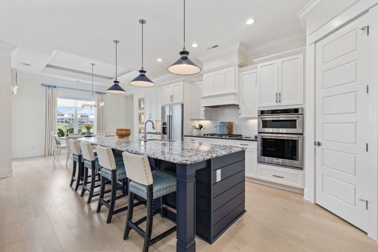 6025 Bolsena Place Photo 11