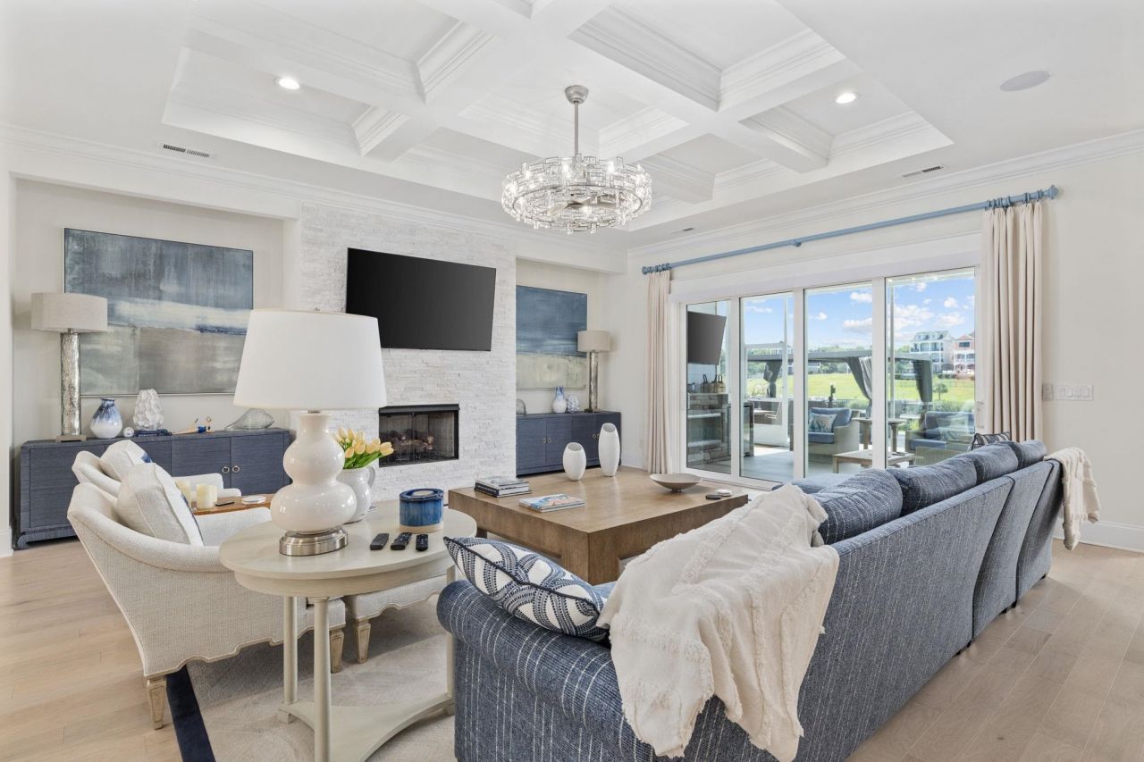 6025 Bolsena Place Photo 6