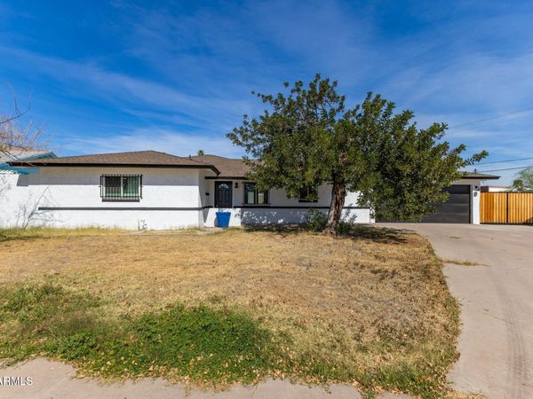 1912 W ROMA Avenue, Phoenix, AZ 85015