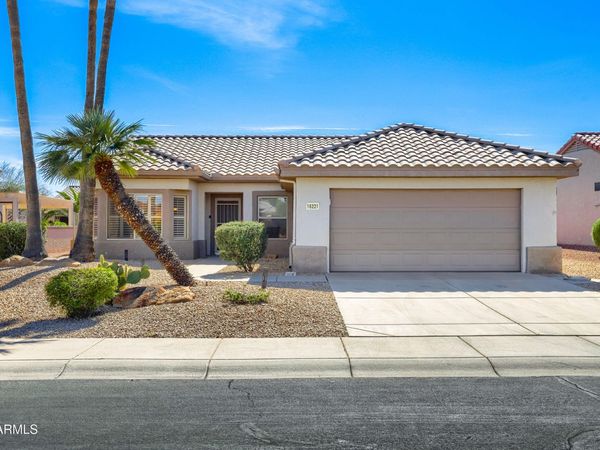 16221 W STARRY SKY Drive, Surprise, AZ 85374