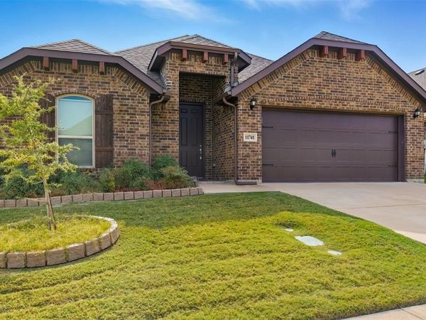 11741 Pistachio Trail, Fort Worth, TX 76108