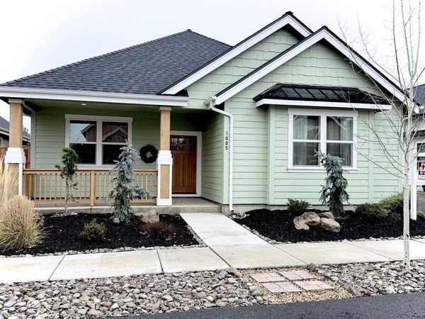 1005 E Horse Back Trail, Sisters, OR 97759