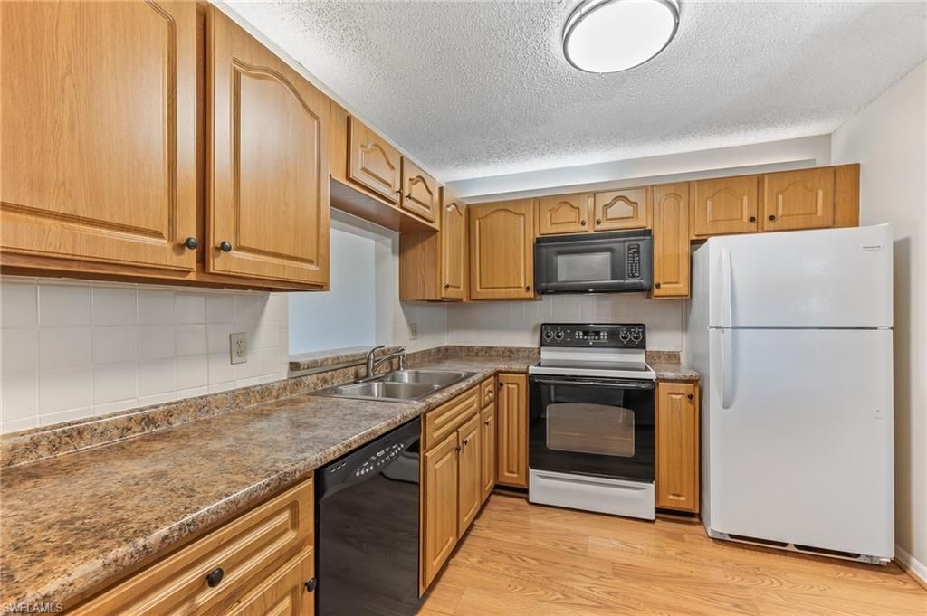 17156 Ravens Roost, Unit 11, Fort Myers, FL 33908 Photo