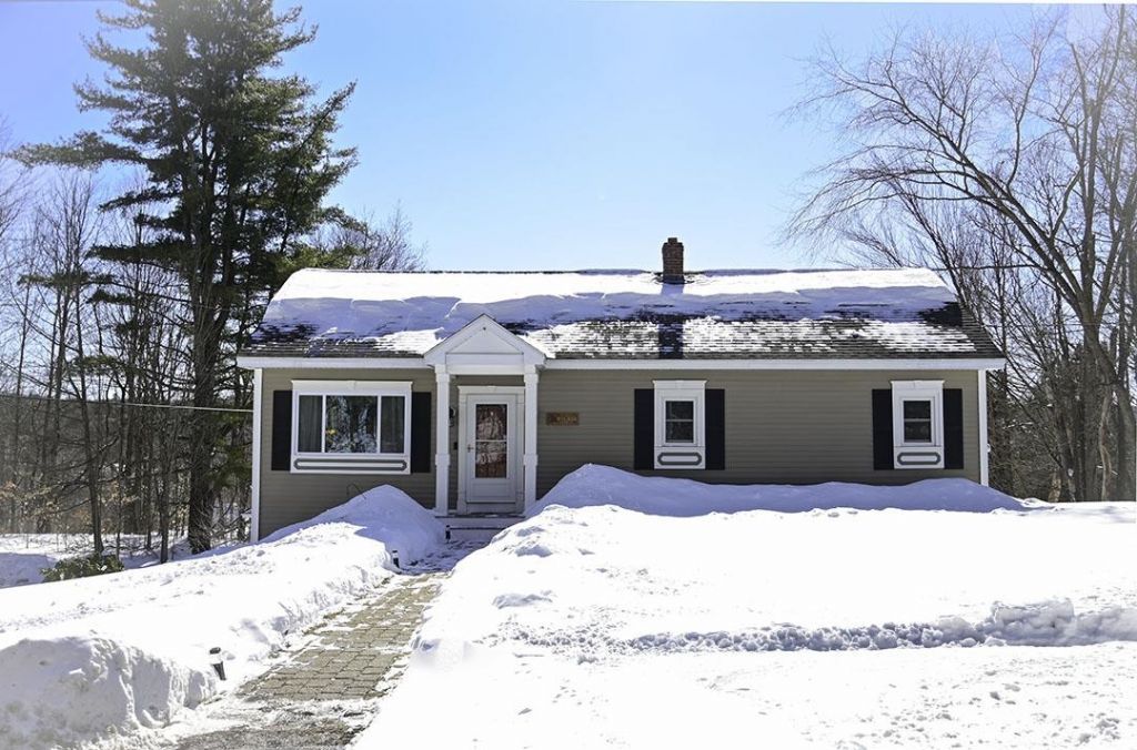 31 Johnson Street, Belmont, NH 03220 Main Photo