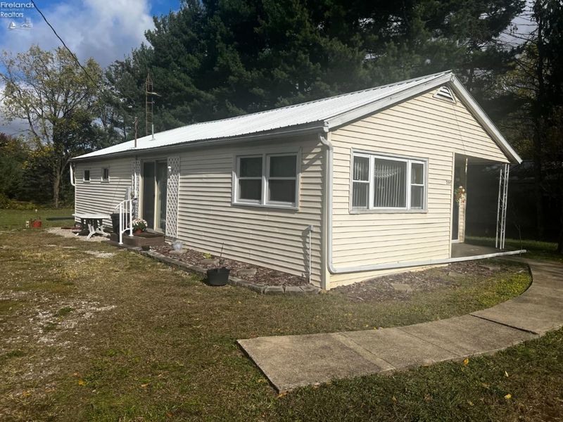 284 Gibbs Road, Norwalk, OH 44857 Photo 4