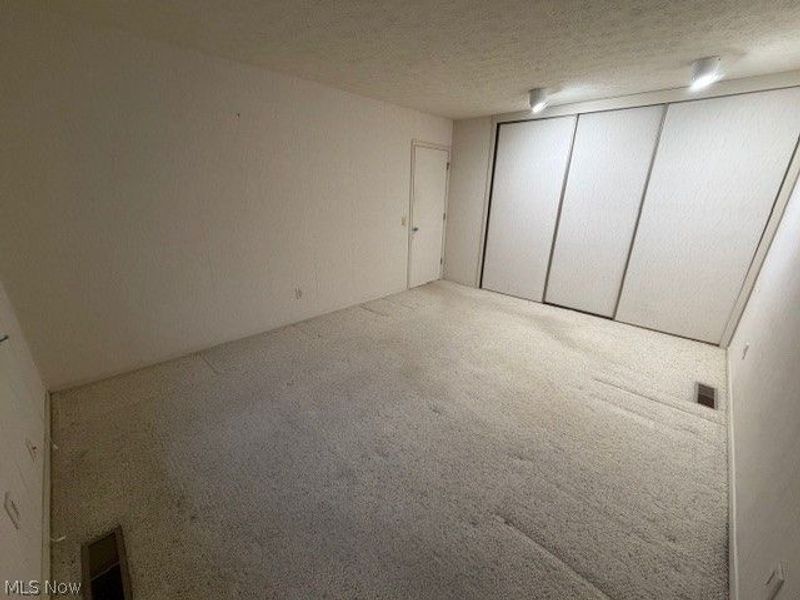 18238 Glencreek Lane, Strongsville, OH 44136 Photo 15