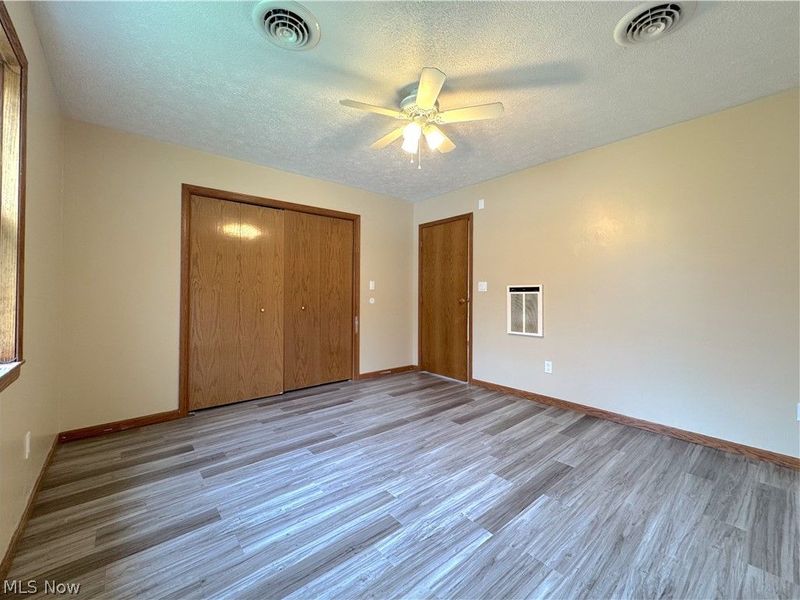 18066 Hillcrest Drive, Lake Milton, OH 44429 Photo 17