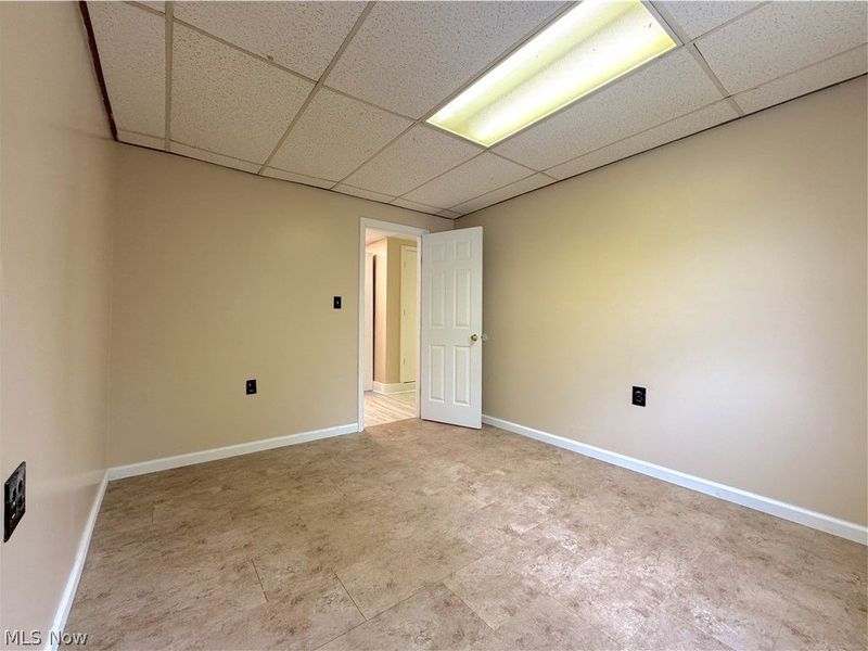 18066 Hillcrest Drive, Lake Milton, OH 44429 Photo 40