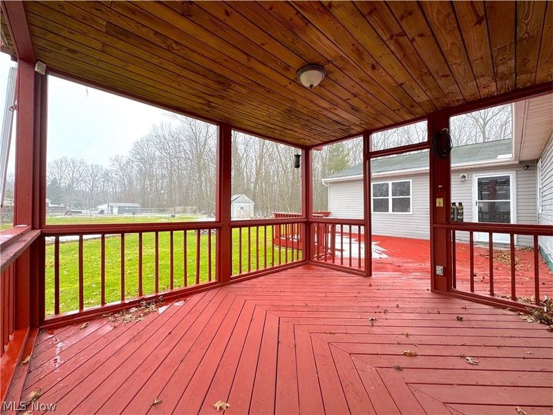 18066 Hillcrest Drive, Lake Milton, OH 44429 Photo 45