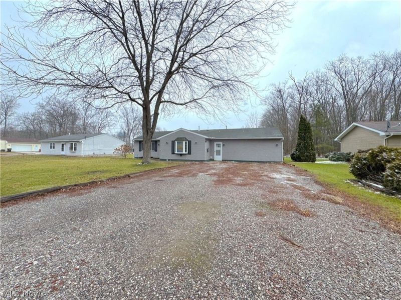 18066 Hillcrest Drive, Lake Milton, OH 44429 Photo 48